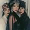 sashadahan-white-black-and-chinese-women-posing-27d8e3a8-8de3-48fa-aed7-b566d5631c3b-copie.jpg